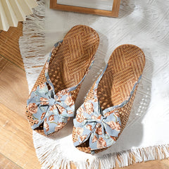 Handwoven Rattan Closed-Toe Slippers with Bow Detail Summer Natural Weave Slides for Women