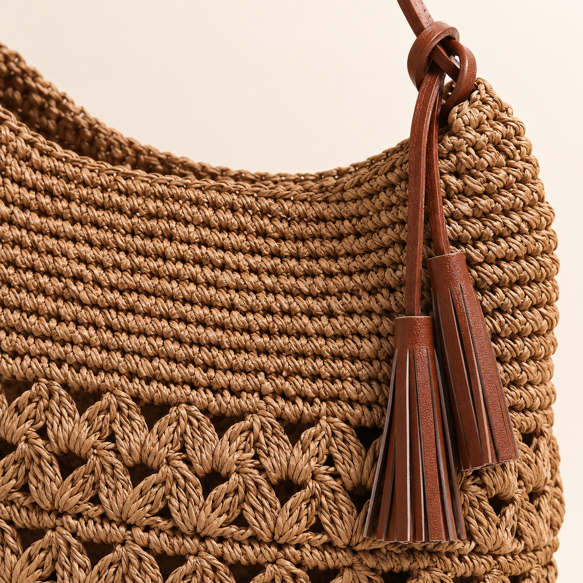 Heart Tassel Shoulder Bag, close-up of the openwork crochet texture