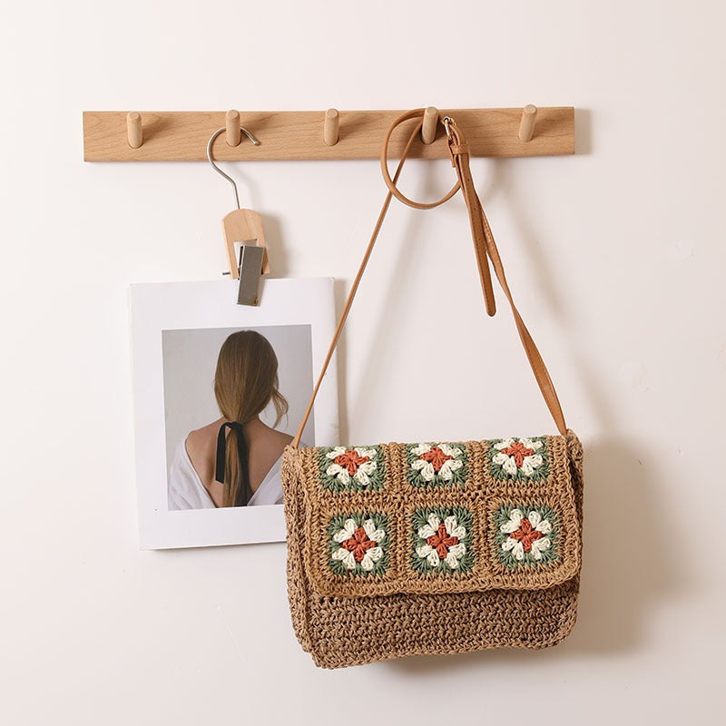 Vintage Floral Woven Crossbody Bag  Medium Straw Shoulder Bag with Flap, Holiday Beach & Summer Outfit Bag