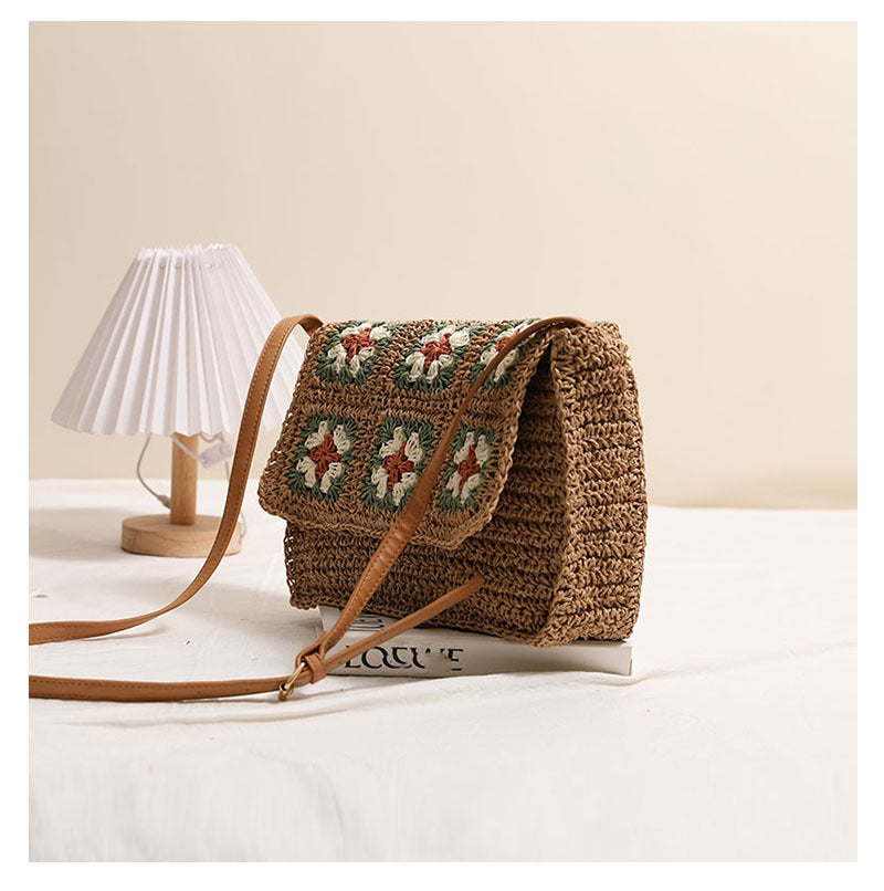 Vintage Floral Woven Crossbody Bag  Medium Straw Shoulder Bag with Flap, Holiday Beach & Summer Outfit Bag