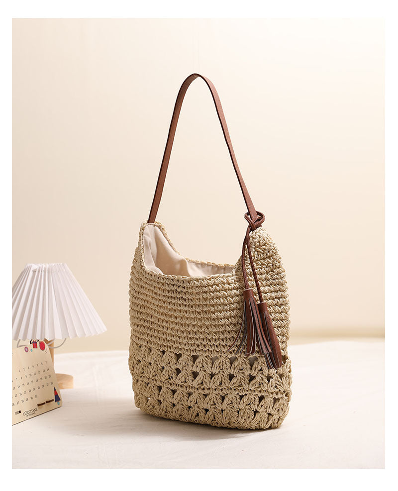 Heart Tassel Woven Straw Shoulder Bag Hollow Out Beach Handbag for Vacation Travel