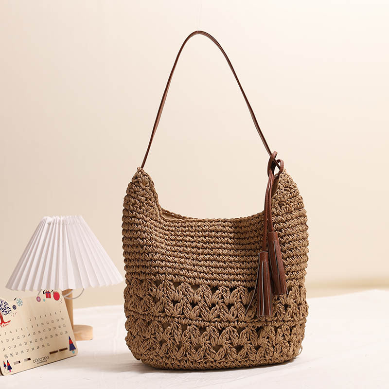 Heart Tassel Woven Straw Shoulder Bag Hollow Out Beach Handbag for Vacation Travel